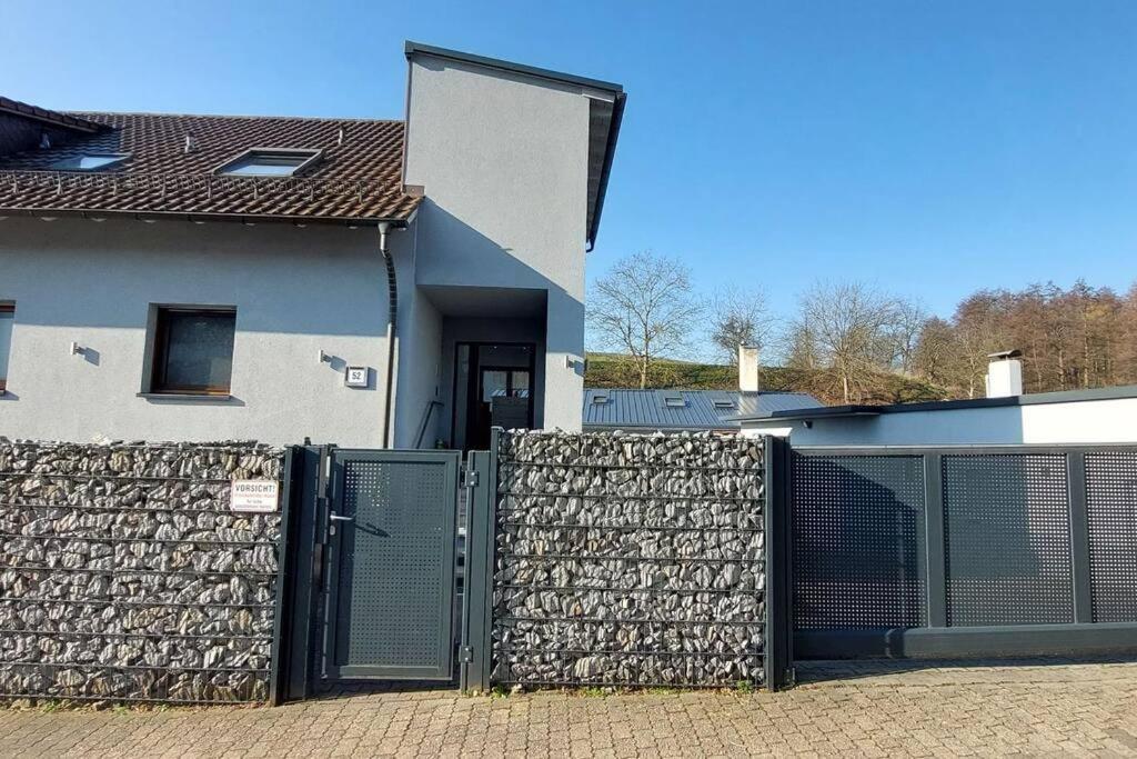 Grosse Tolle 4 Zimmer Ferienwohnung Im Herzen Des Odenwaldes Mörlenbach Exteriör bild