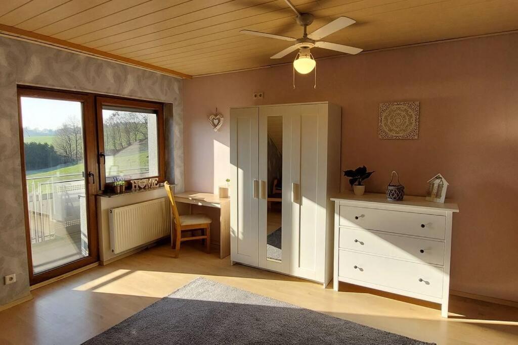 Grosse Tolle 4 Zimmer Ferienwohnung Im Herzen Des Odenwaldes Mörlenbach Exteriör bild
