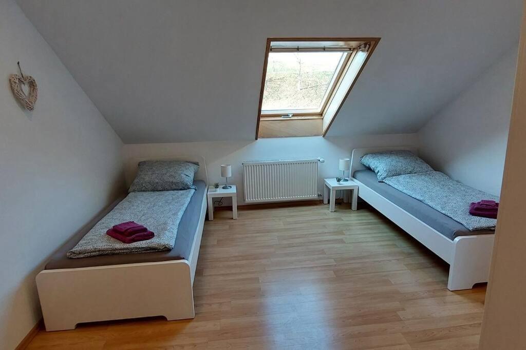 Grosse Tolle 4 Zimmer Ferienwohnung Im Herzen Des Odenwaldes Mörlenbach Exteriör bild