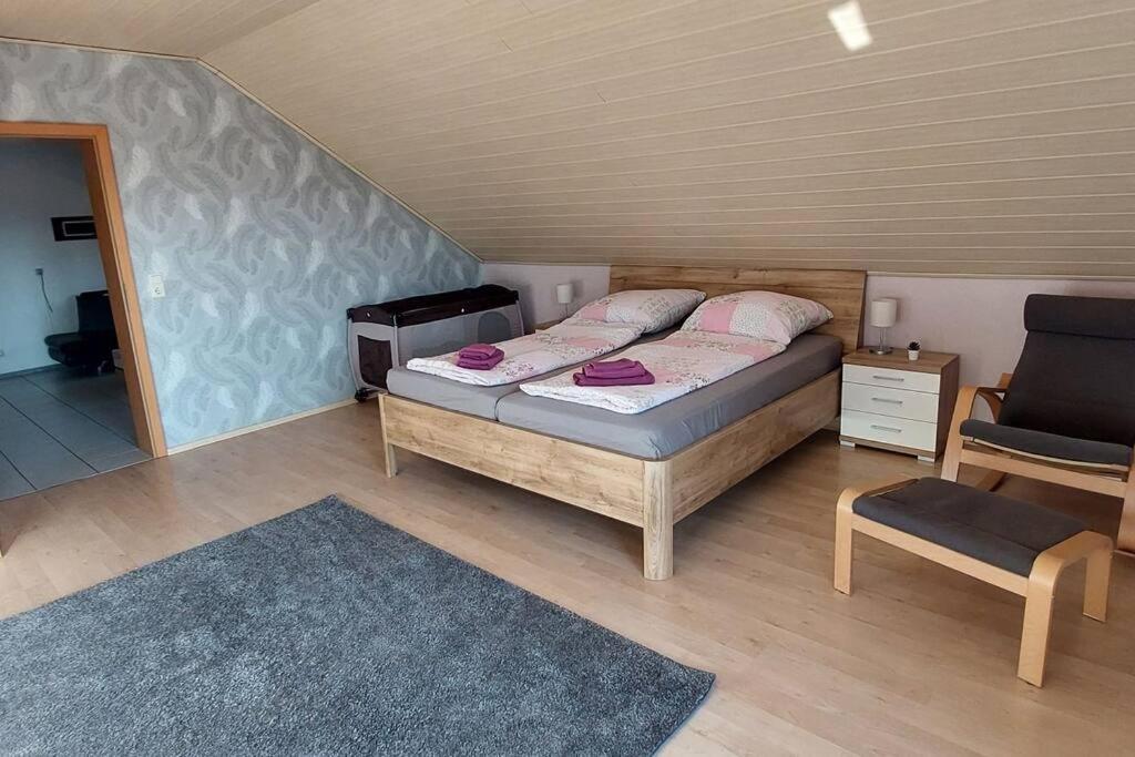 Grosse Tolle 4 Zimmer Ferienwohnung Im Herzen Des Odenwaldes Mörlenbach Exteriör bild