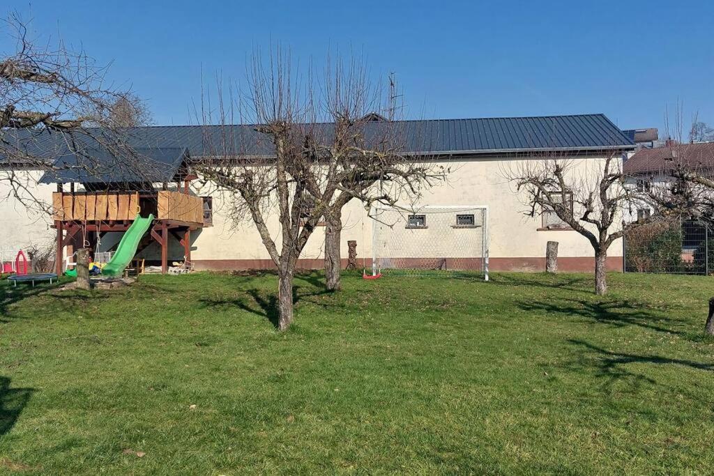 Grosse Tolle 4 Zimmer Ferienwohnung Im Herzen Des Odenwaldes Mörlenbach Exteriör bild
