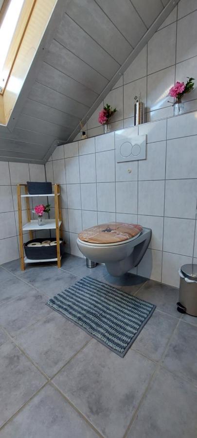 Grosse Tolle 4 Zimmer Ferienwohnung Im Herzen Des Odenwaldes Mörlenbach Exteriör bild
